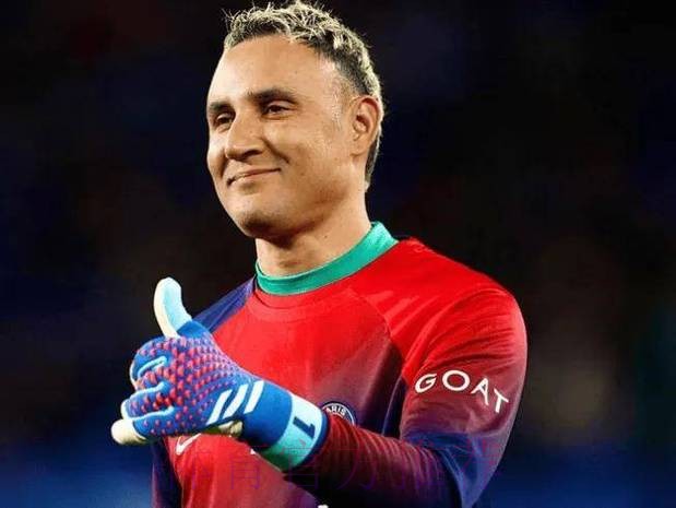 世体-前皇马门将纳瓦斯很乐意去巴萨 他目前自由身